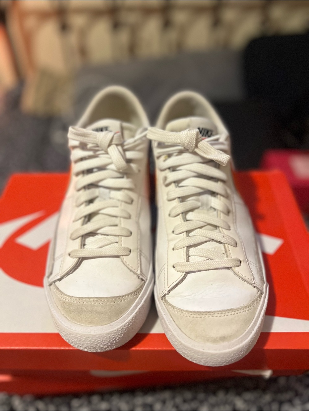 Nike Youth Low-Top Sneakers in Off-White/Cream